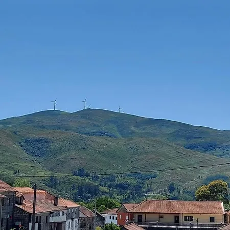 Casa Largo Da Vila Ruivãis